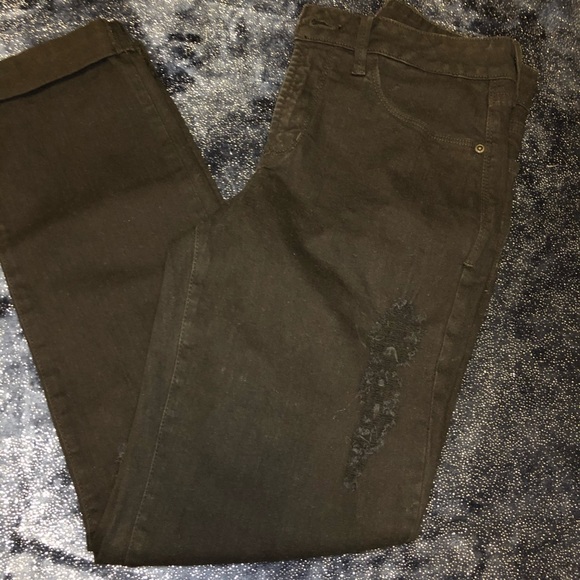 A pair of NYDJ black jeans. Size 4 - Picture 5 of 14